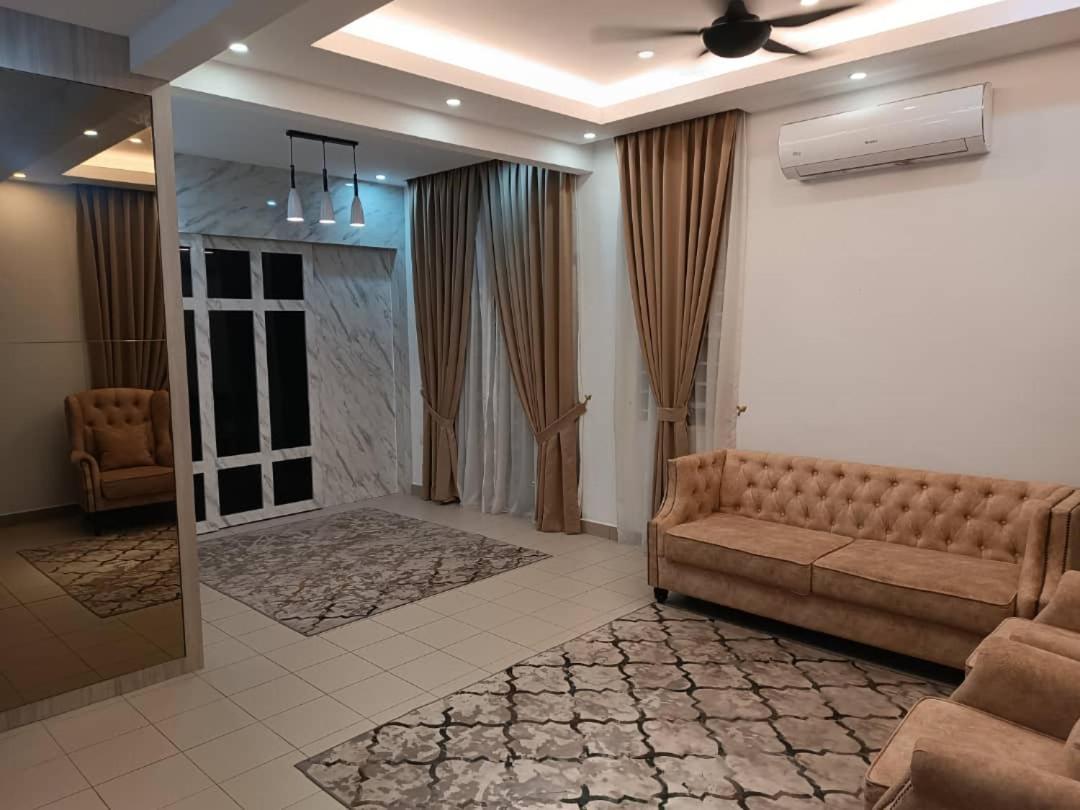In Homestay Corner Batu Pahat Exterior photo